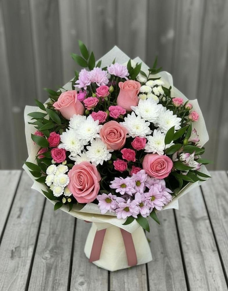 Букет цветов из: Альстромерии, Гвоздики, Розы и Хризантемы в Эльбрусский