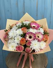 Букет цветов из:  Розы, Герберы и Хризантемы в Эльбрусский