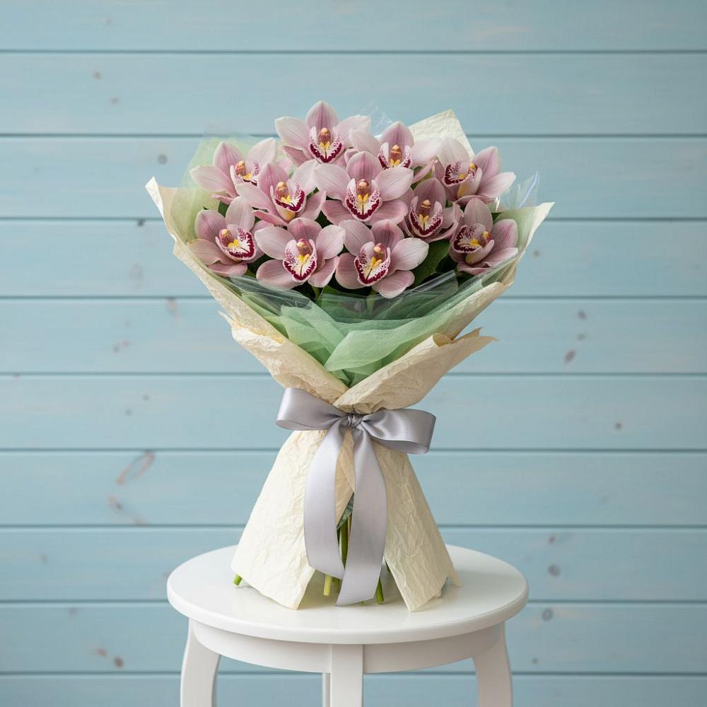 Букет цветов из: Орхидеи и Розы в Эльбрусский