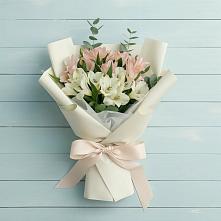 Букет цветов из:  Альстромерии в Эльбрусский