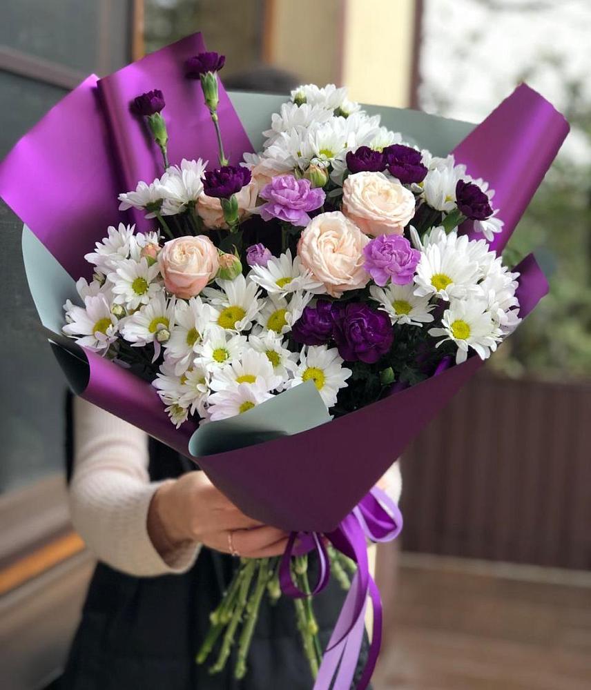 Букет цветов из: Хризантемы, Гвоздики и Розы в Эльбрусский