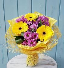 Букет цветов из:  Хризантемы и Герберы #REPLACE_PRED# Эльбрусский