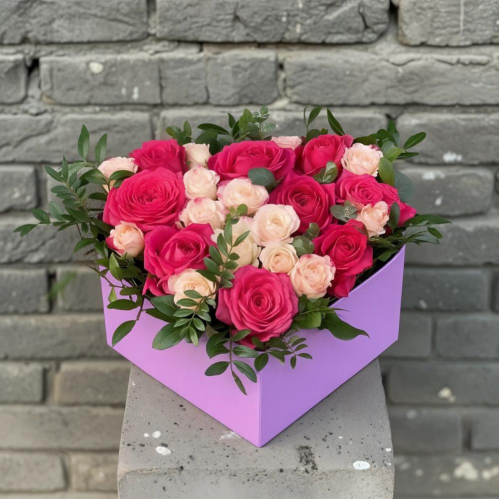 Цветочная композиция из Розы в коробке в Эльбрусский