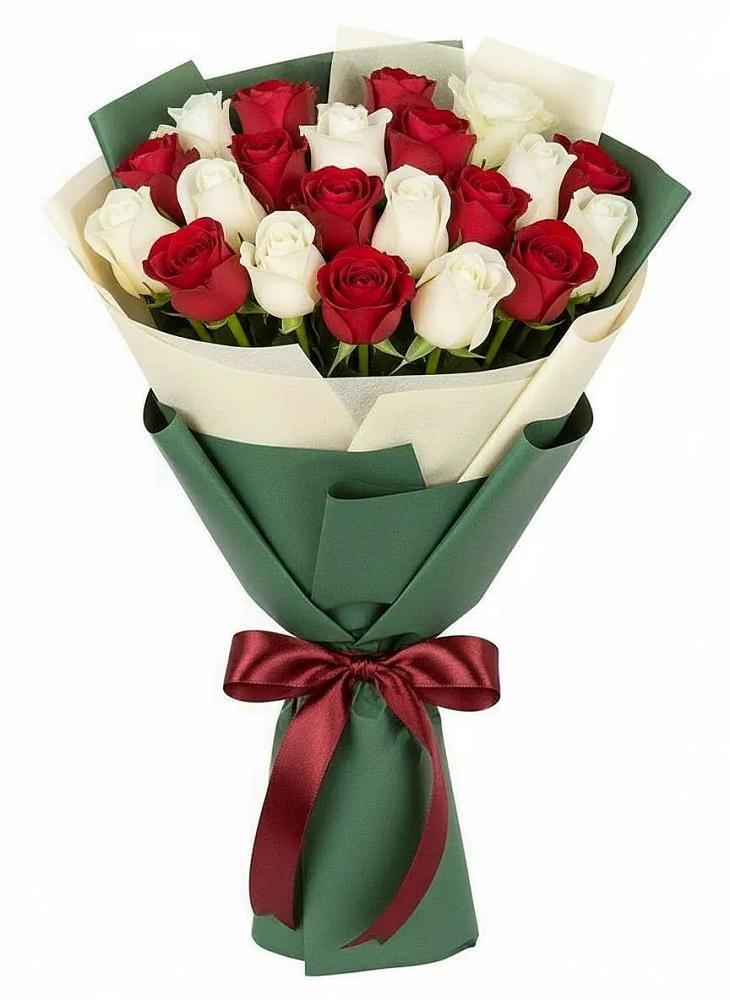 Букет Микс из красных и белых роз в Эльбрусский