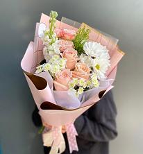 Букет цветов из:  Хризантемы и Розы в Эльбрусский