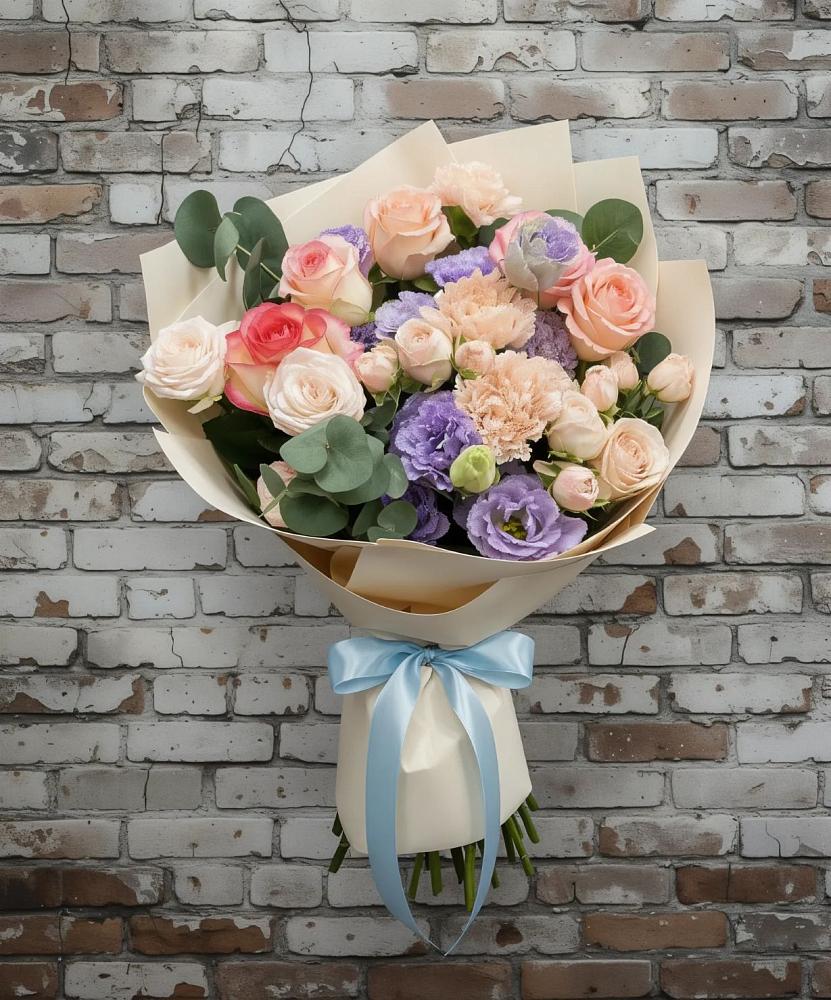 Букет цветов из: Розы, Лизиантусы и Гвоздики в Эльбрусский