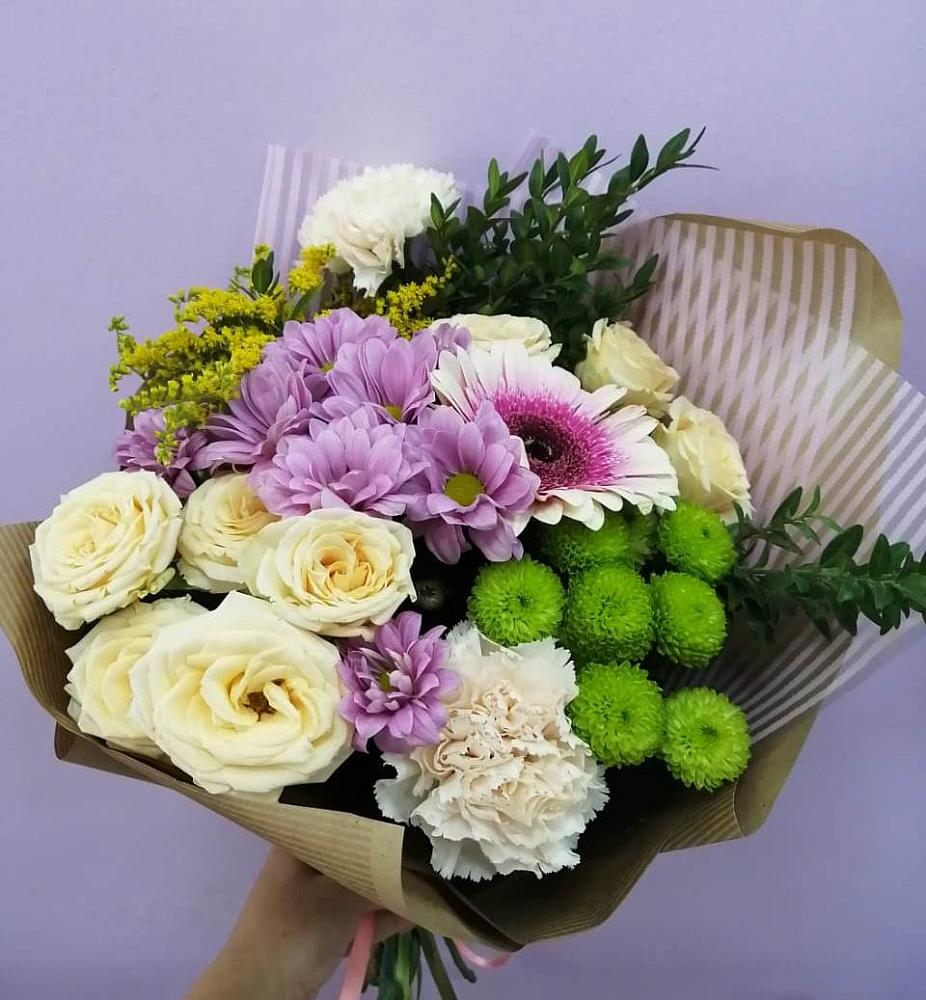 Букет цветов из: Хризантемы, Розы, Гвоздики и Герберы в Эльбрусский