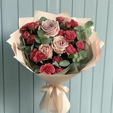 Букет цветов из:  Гвоздики и Розы в Эльбрусский