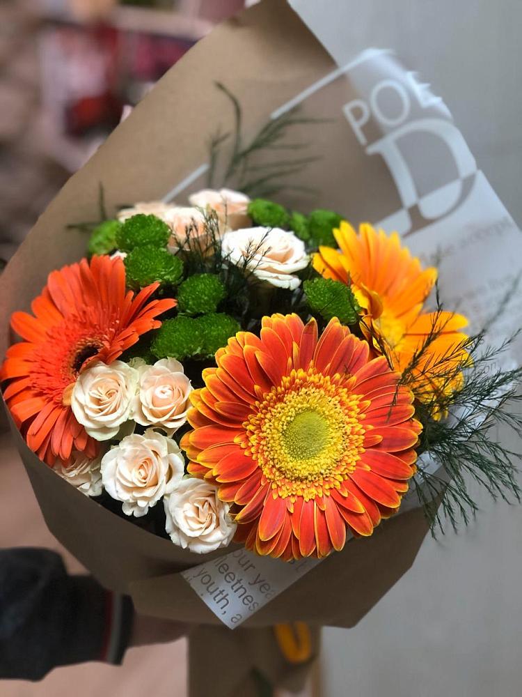 Букет цветов из: Герберы, Хризантемы и Розы в Эльбрусский