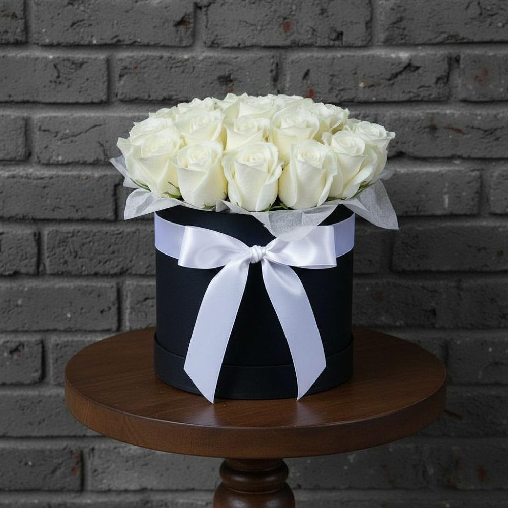 Цветочная композиция из Розы в шляпной коробке в Эльбрусский