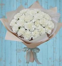 Букет цветов из:  Гвоздики в Эльбрусский