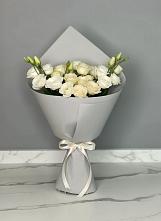 Букет цветов из:  Розы и Лизиантусы в Эльбрусский